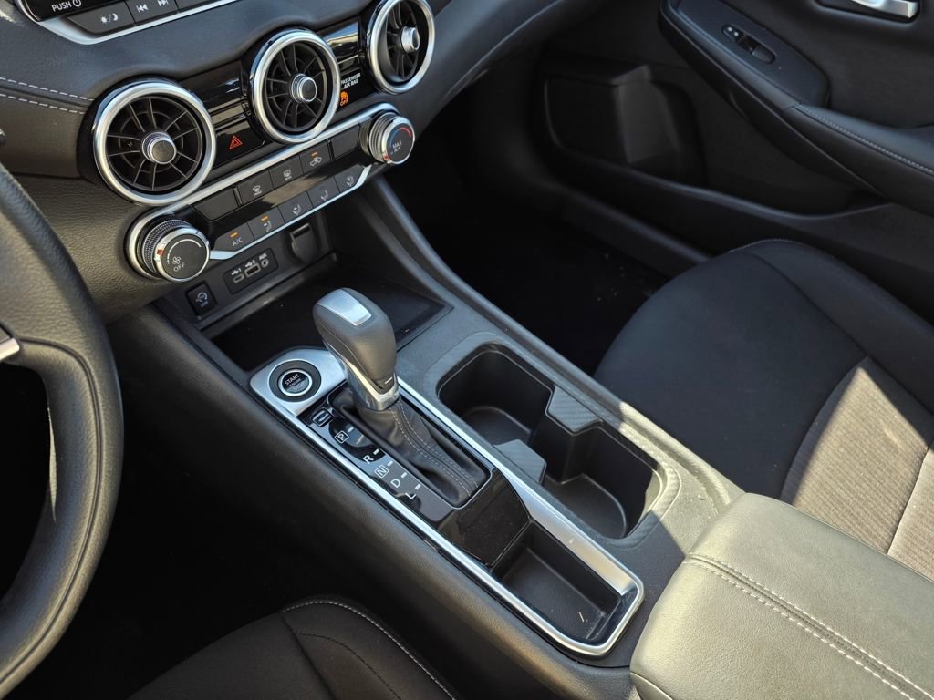 Used 2025 Nissan Sentra SV image 19