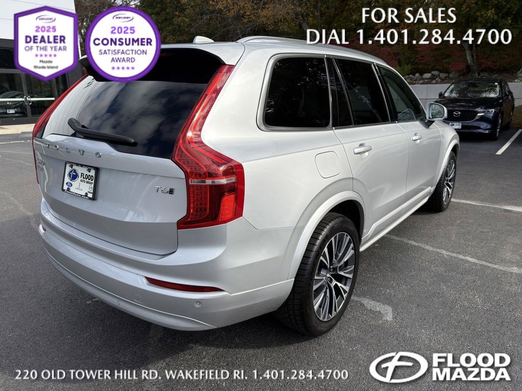 Used 2022 Volvo XC90 T6 Momentum w/ Advanced Package image 4
