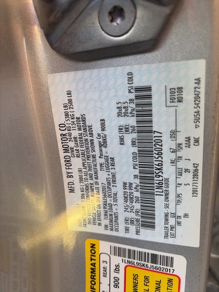 Used 2018 Lincoln Continental Select image 34