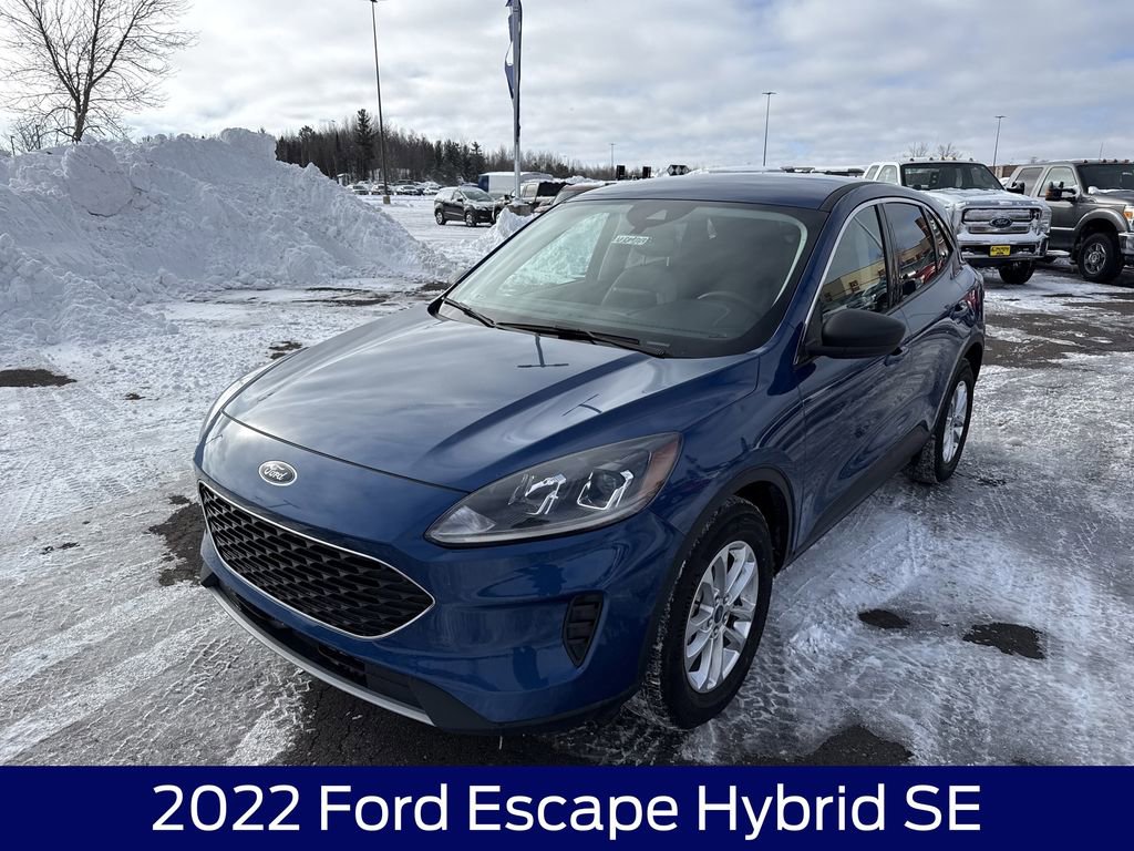 Used 2022 Ford Escape SE w/ Cold Weather Package image 3