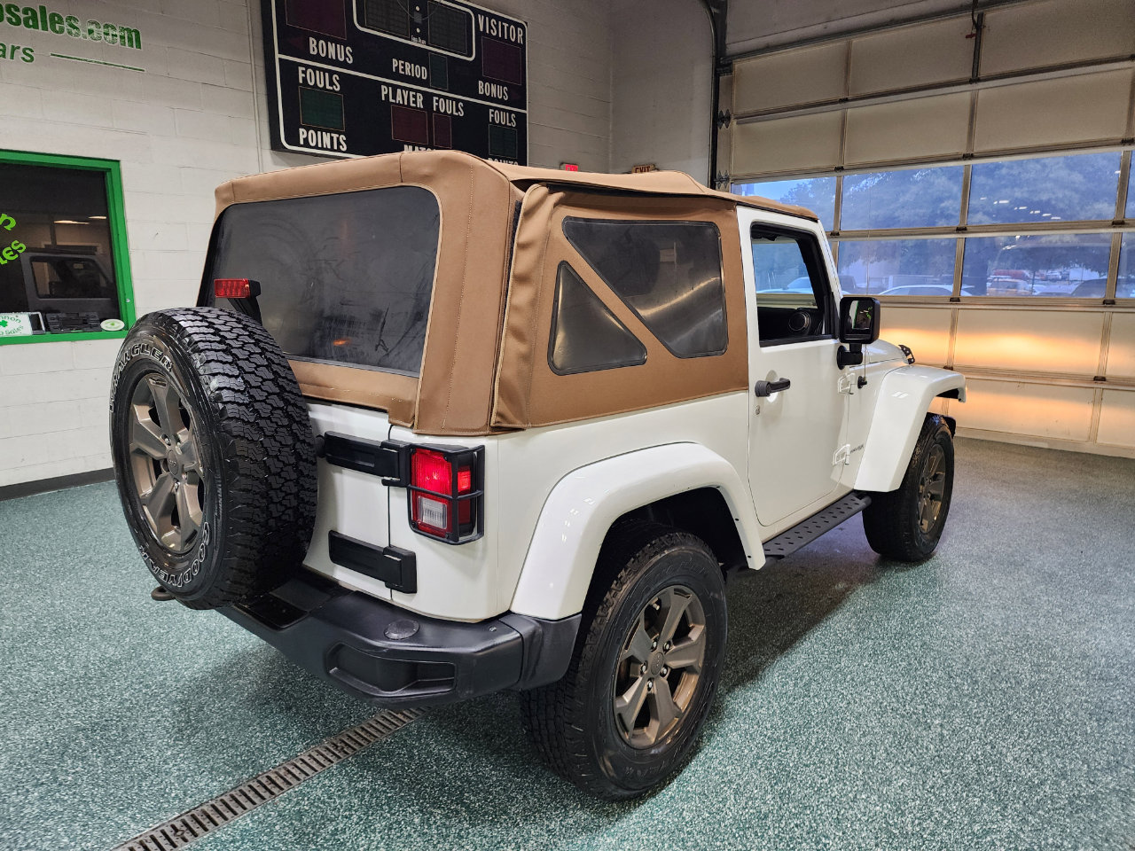 Used 2018 Jeep Wrangler Sport image 6