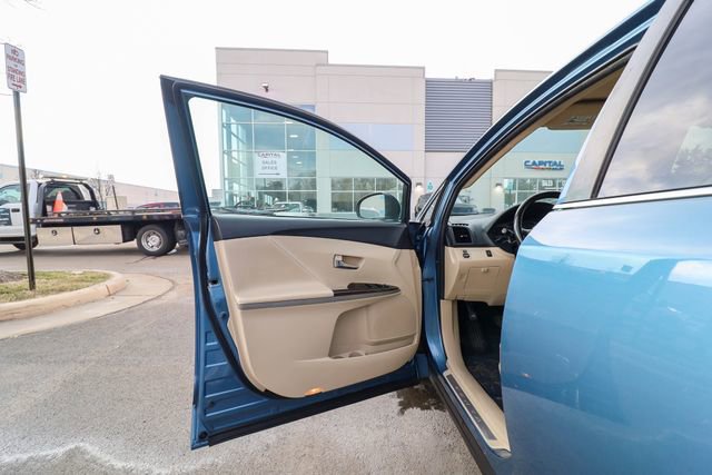 Used 2010 Toyota Venza AWD image 29