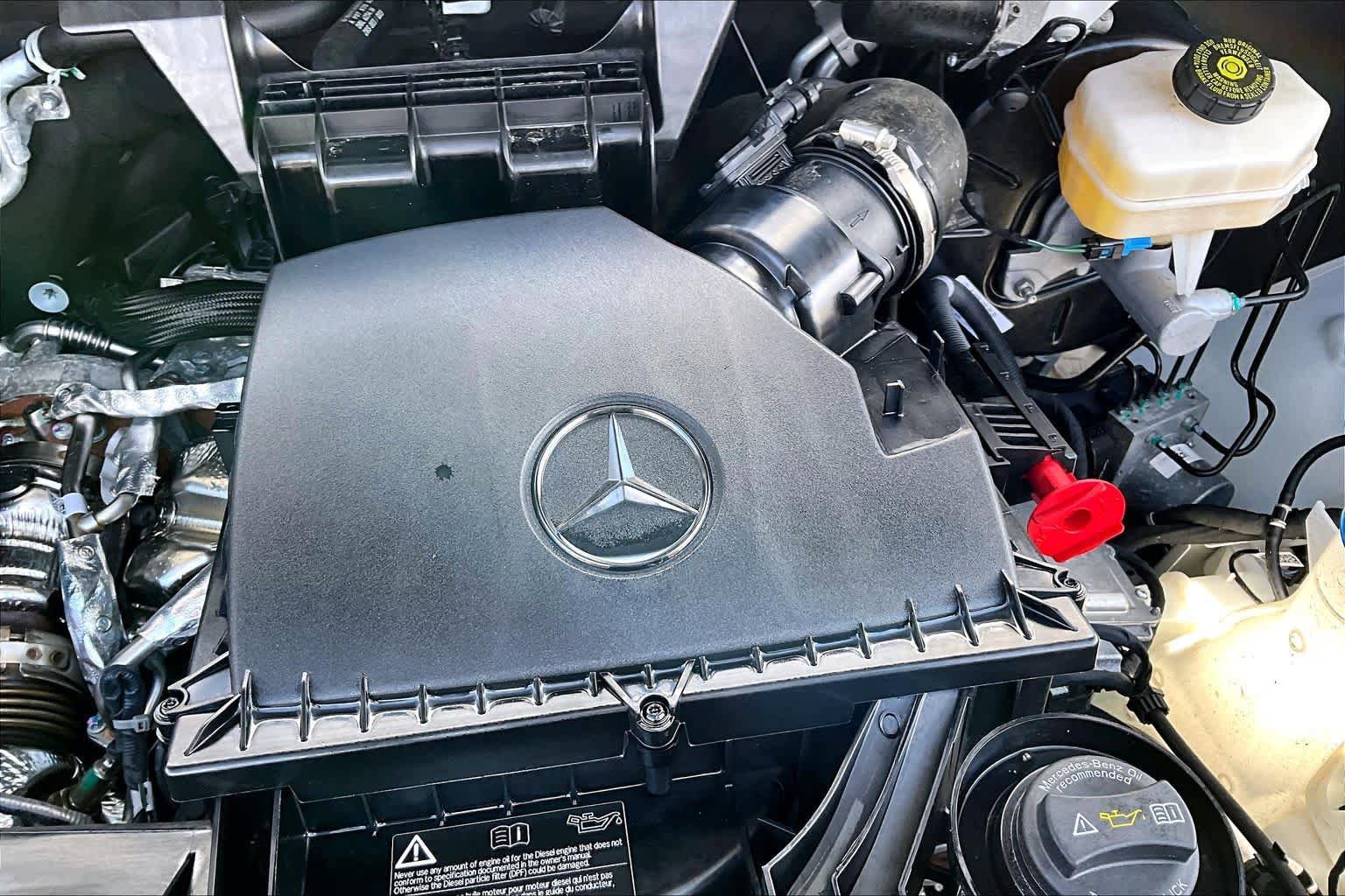Used 2025 Mercedes-Benz Sprinter 2500 image 30