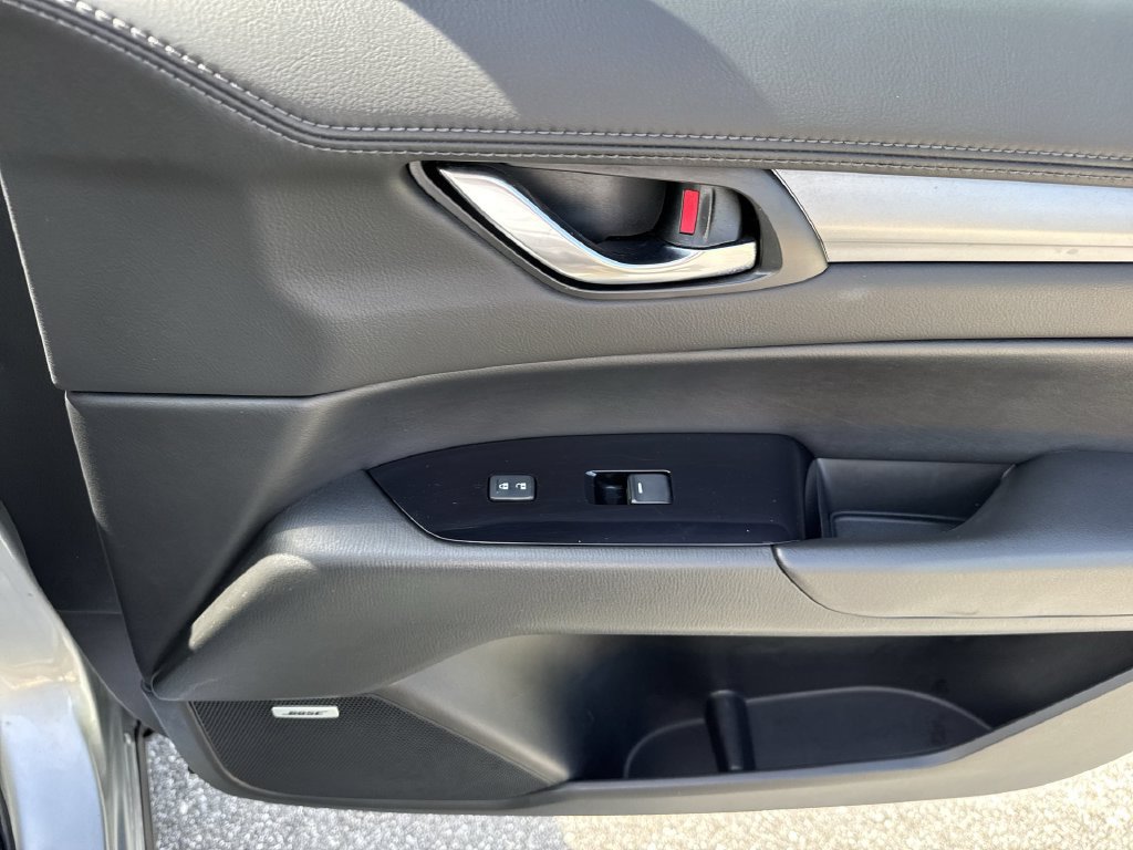 Used 2020 MAZDA CX-5 Touring FWD image 44