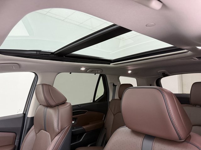 Used 2025 Honda Pilot Elite image 25