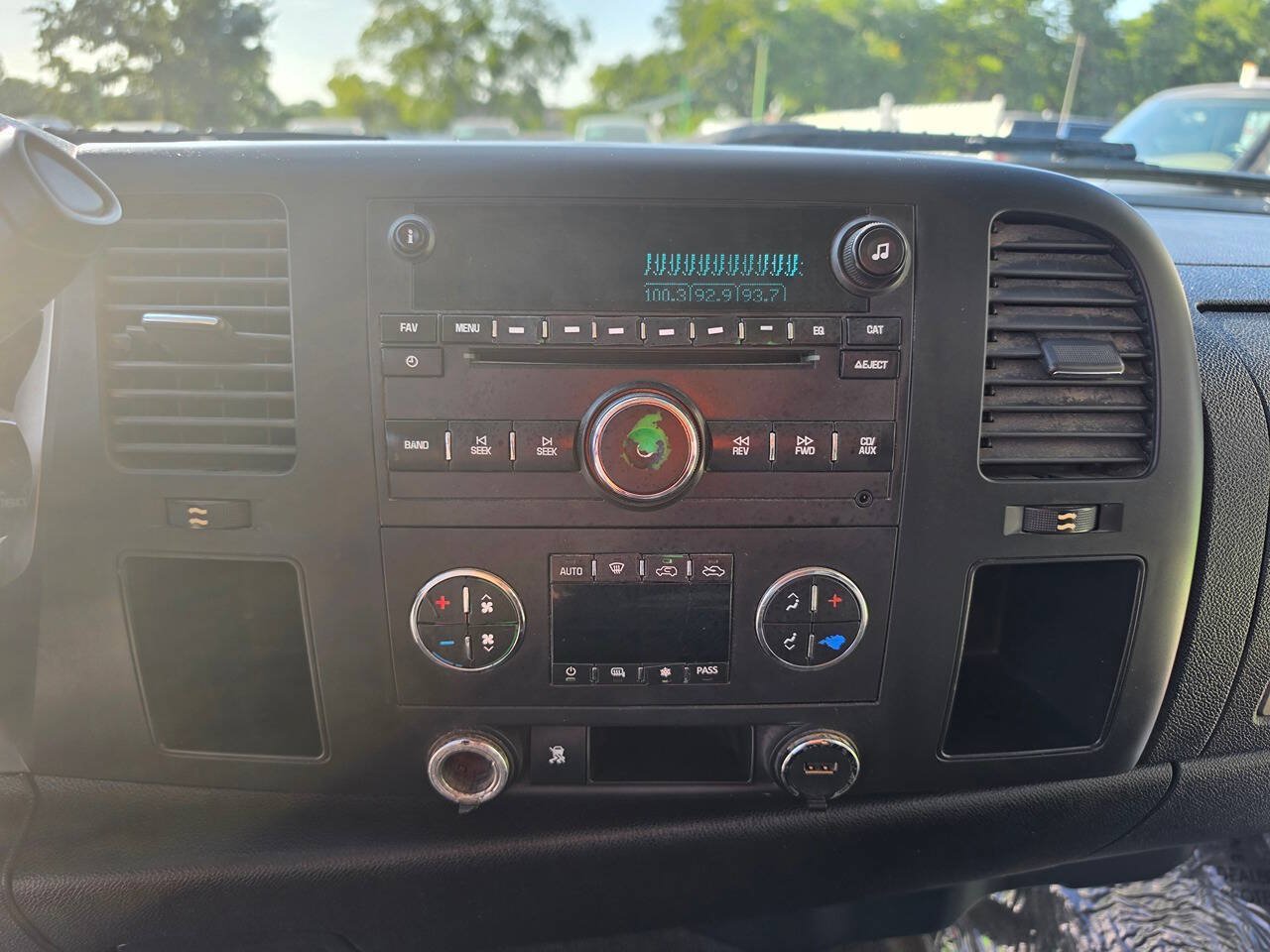 Used 2011 Chevrolet Silverado 1500 LT w/ All-Star Edition RWD image 27