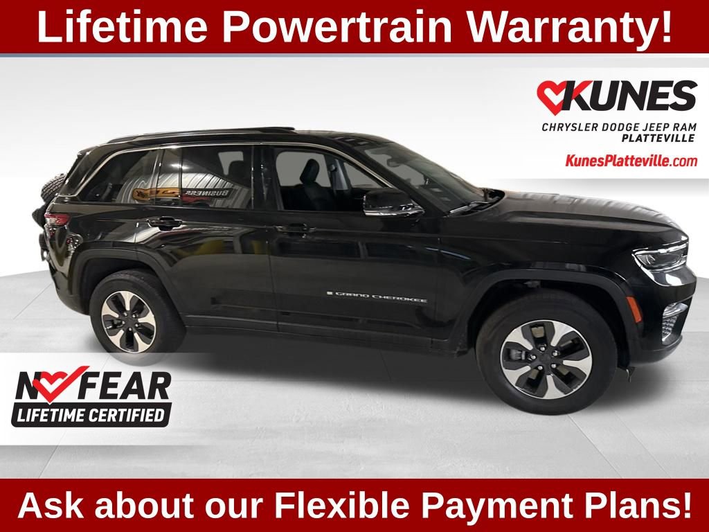 Used 2023 Jeep Grand Cherokee 4WD 4xe image 12