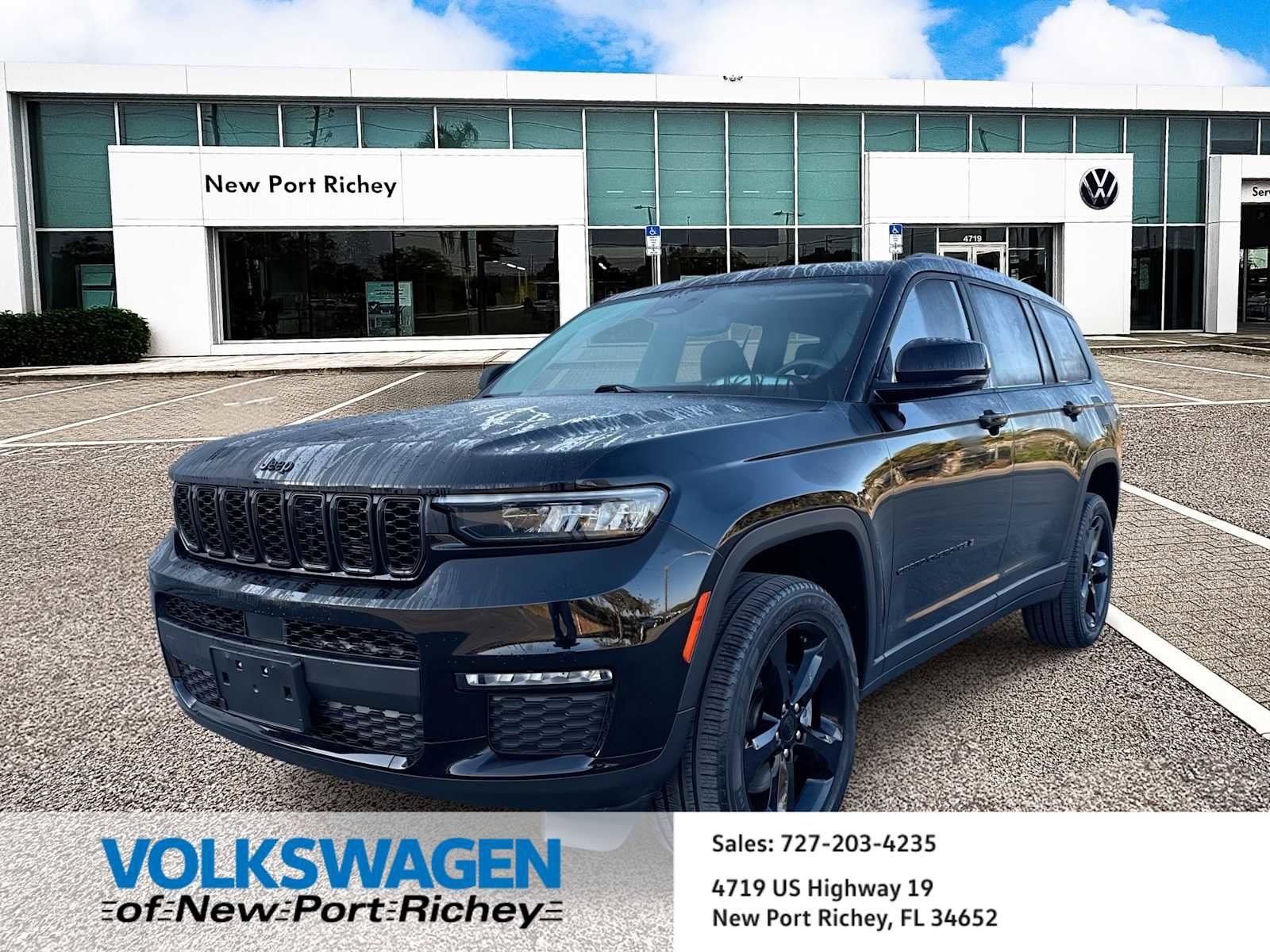 Used 2023 Jeep Grand Cherokee L Limited w/ Black Appearance Package image 1