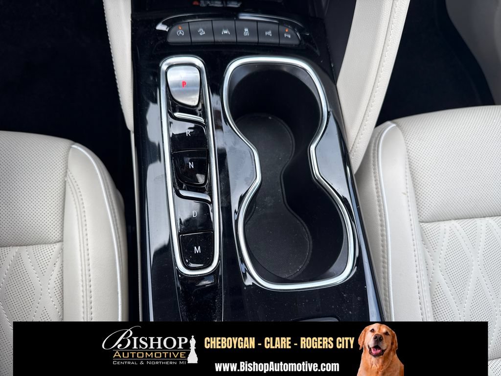 Used 2023 Buick Envision Avenir AWD/4WD image 27