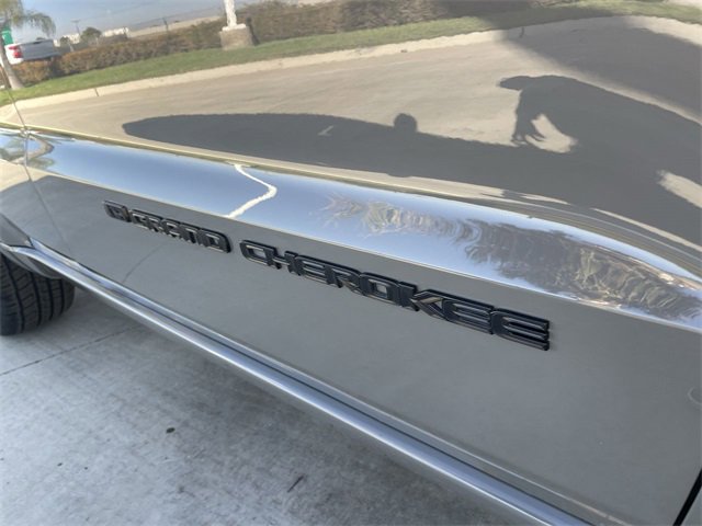 Used 2022 Jeep Grand Cherokee Laredo X image 32