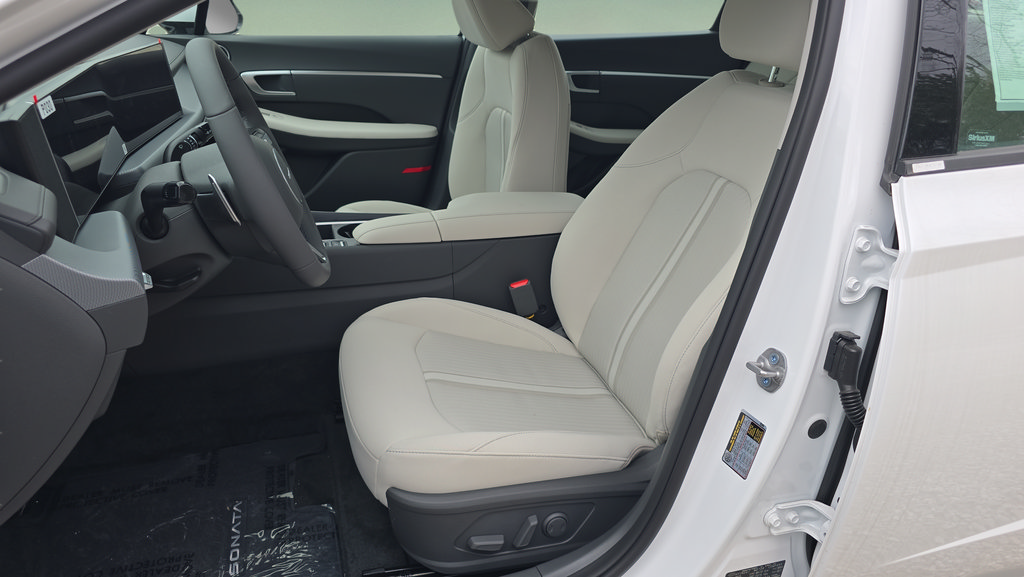 New 2026 Hyundai Sonata SEL AWD/4WD image 25