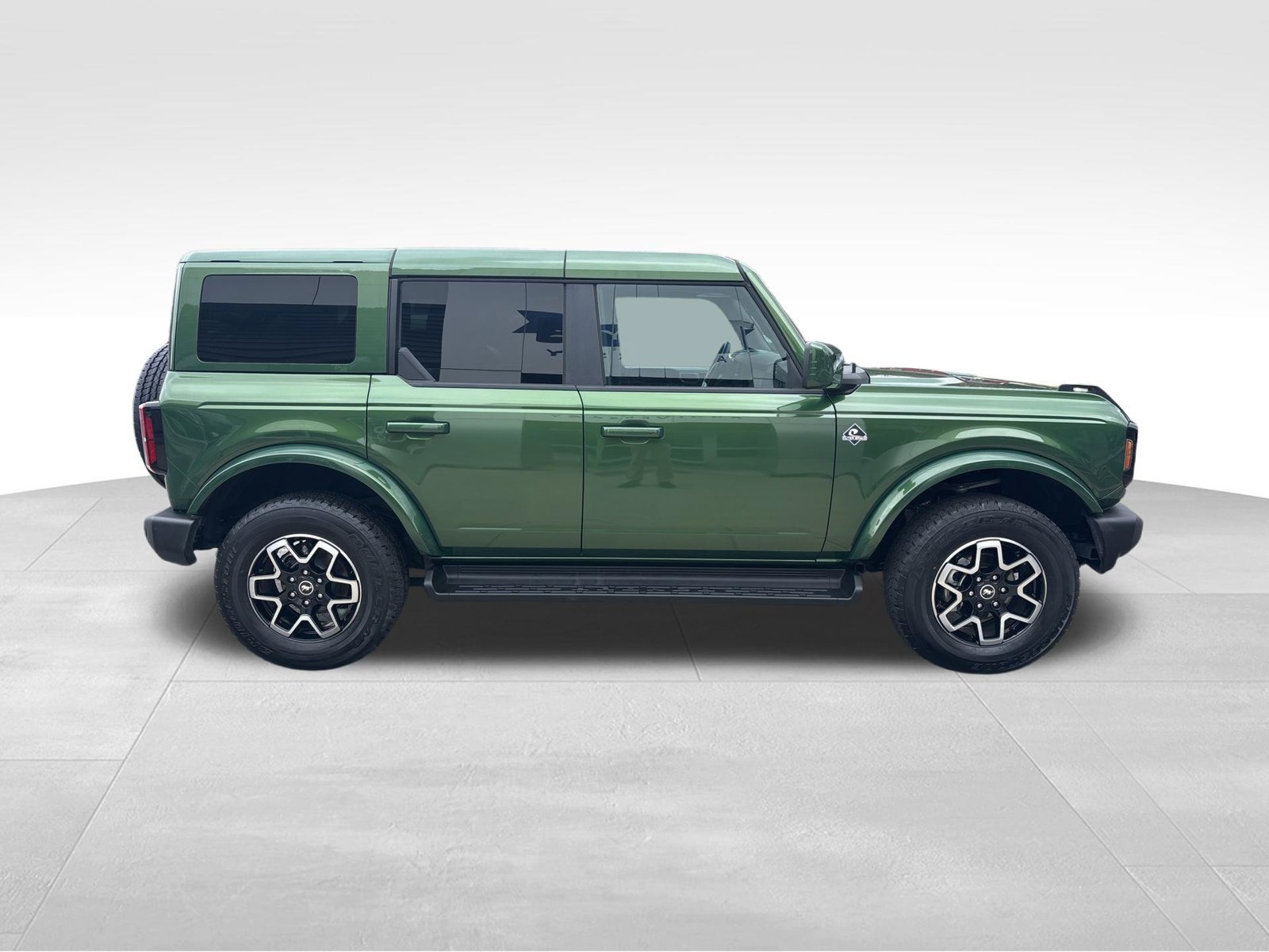 Used 2025 Ford Bronco Outer Banks AWD/4WD image 7