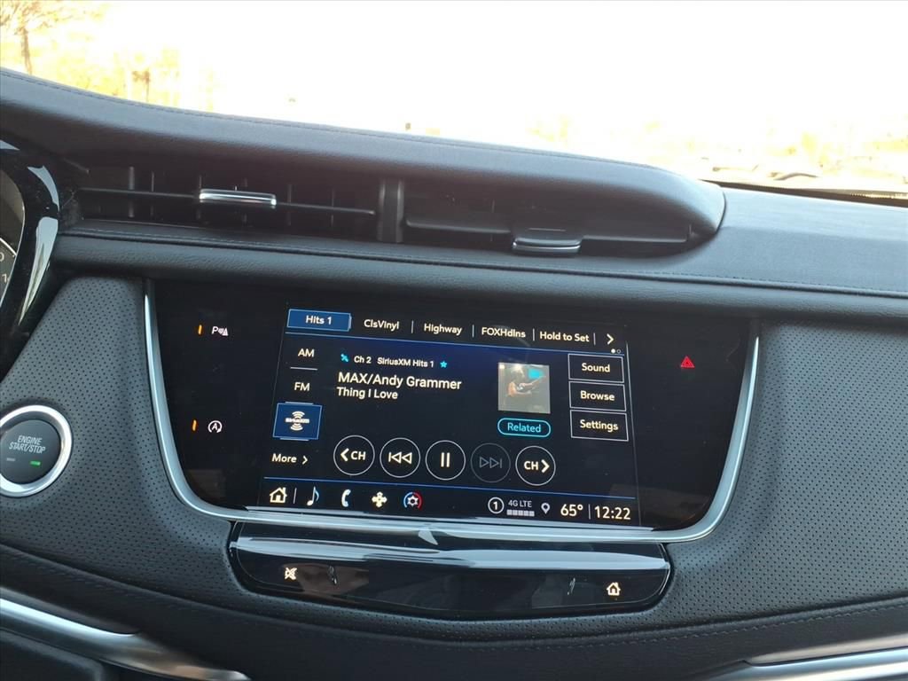 New 2026 Cadillac XT5 Luxury image 17