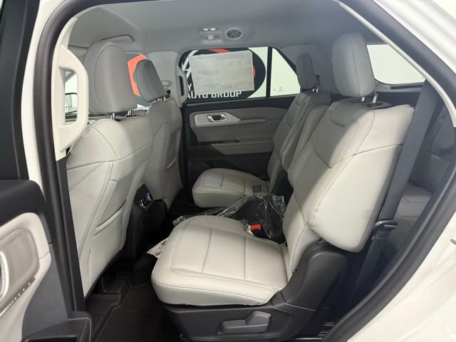 New 2026 Ford Explorer Active image 16