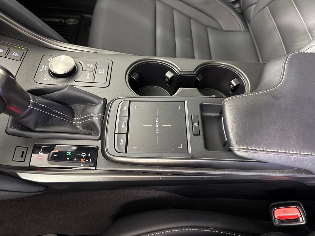 Used 2024 Lexus IS 500 RWD image 46