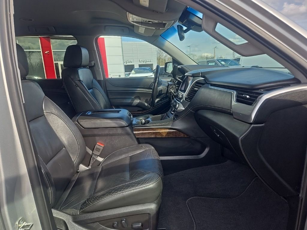 Used 2019 Chevrolet Suburban LT AWD/4WD image 20