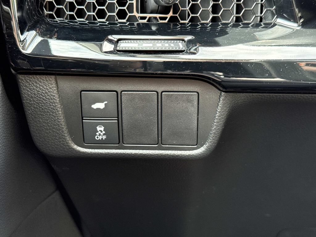 Used 2023 Honda CR-V EX-L image 14
