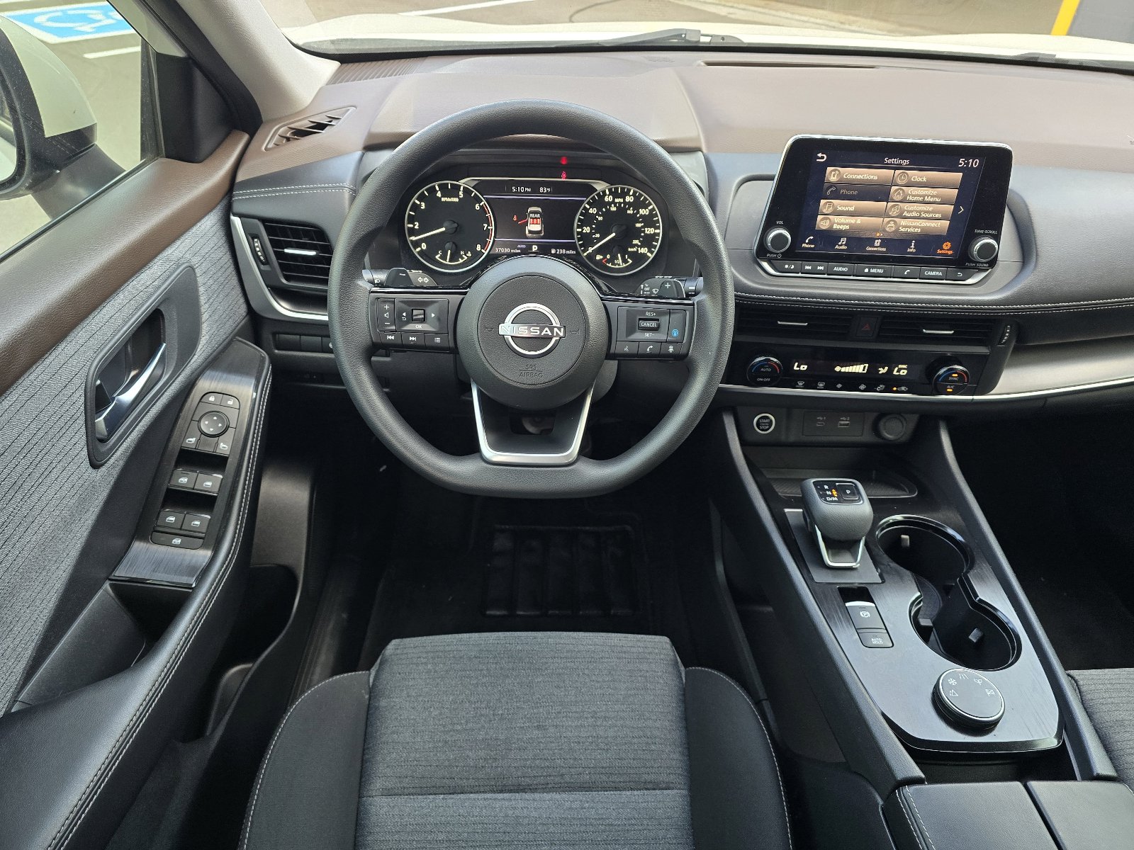 Used 2023 Nissan Rogue SV AWD/4WD image 13