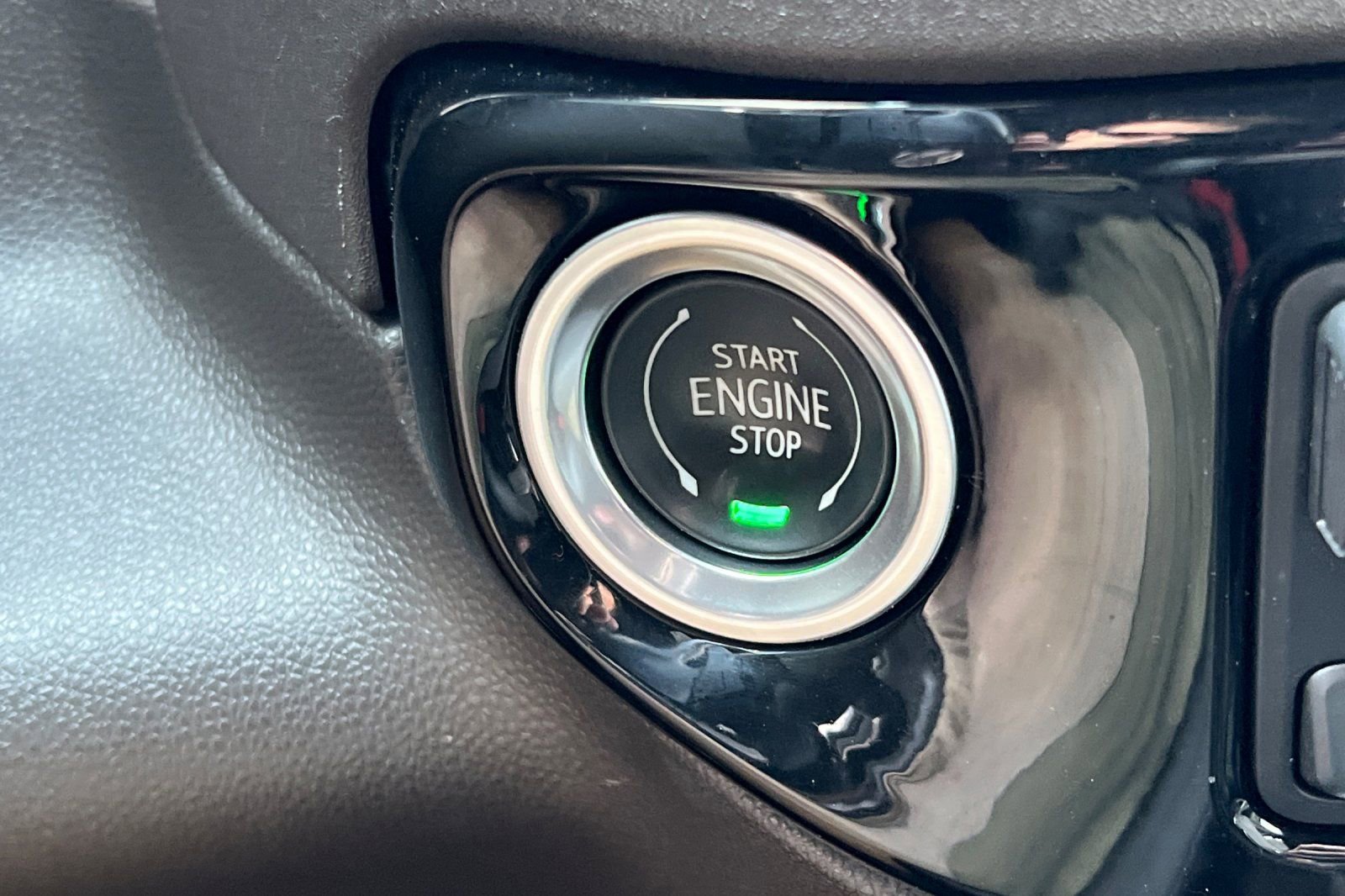 Used 2023 Chevrolet Silverado 1500 LTZ w/ Technology Package image 23