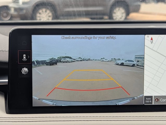 Used 2025 Genesis G70 2.5T image 8