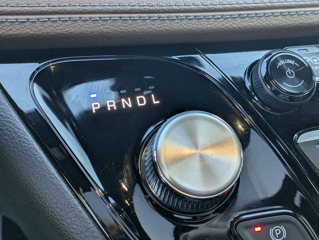 Used 2020 Chrysler Pacifica Limited w/ Advanced Safetytec Group image 19