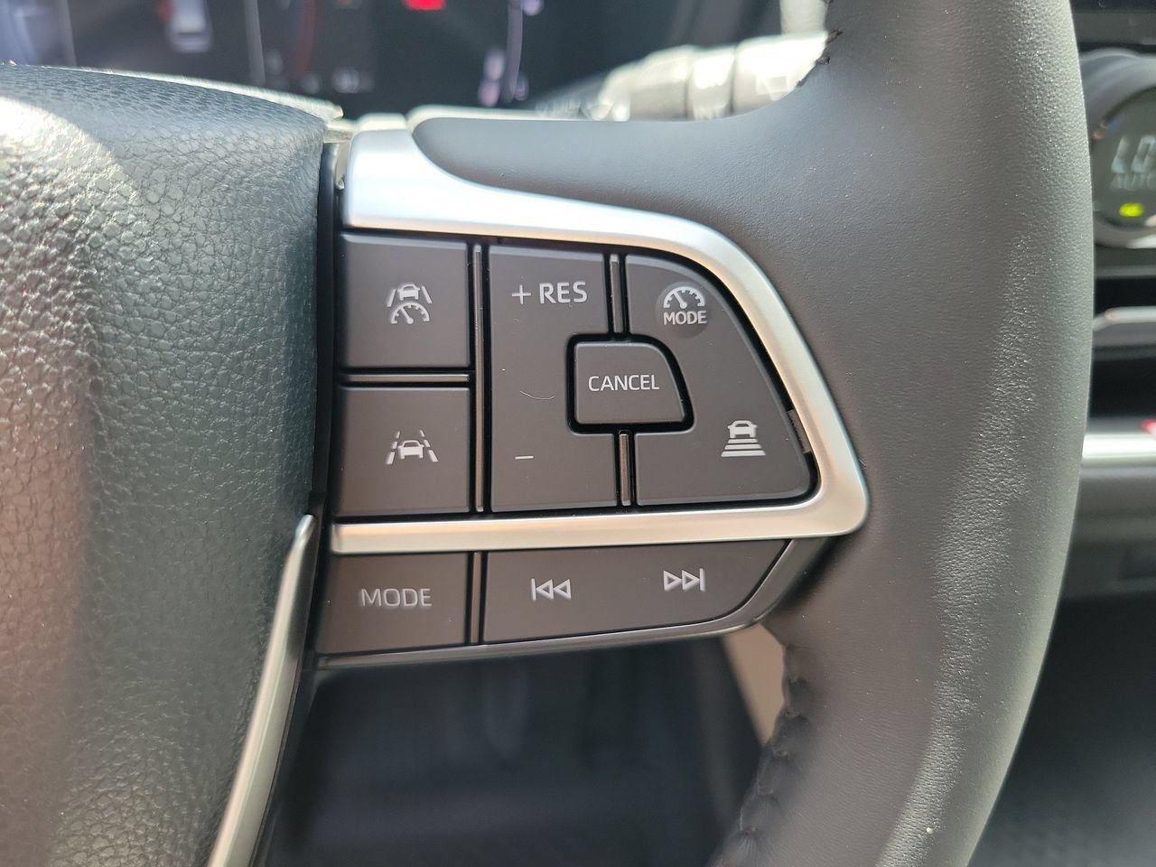New 2026 Toyota Grand Highlander FWD image 21