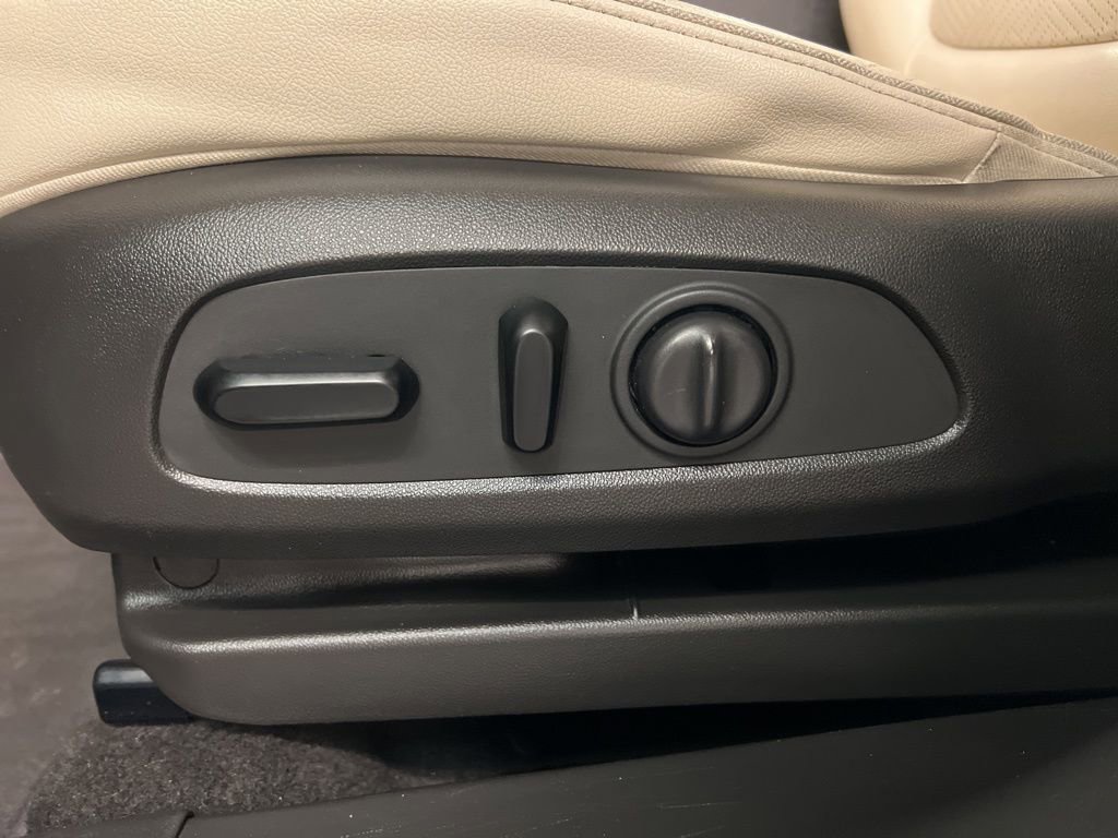 Used 2021 Buick Encore GX Essence w/ Advanced Technology Package image 31