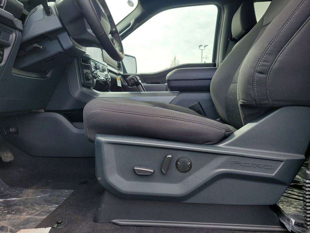 New 2026 Ford F150 XLT w/ Equipment Group 302A MID image 18