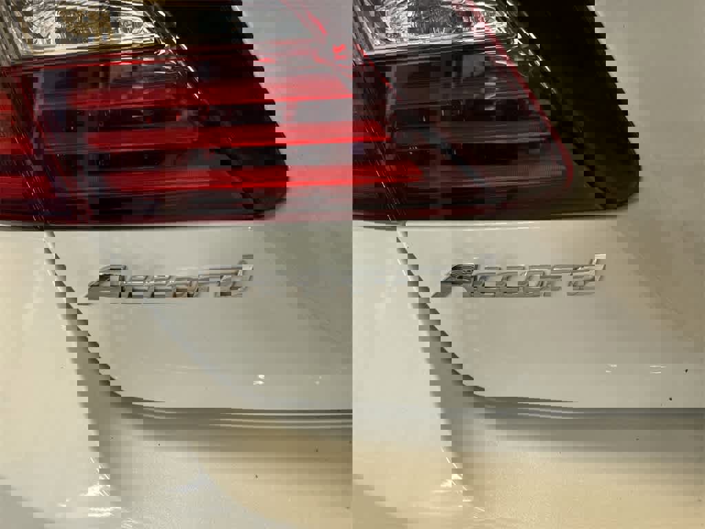 Used 2017 Honda Accord Sport Special Edition image 24