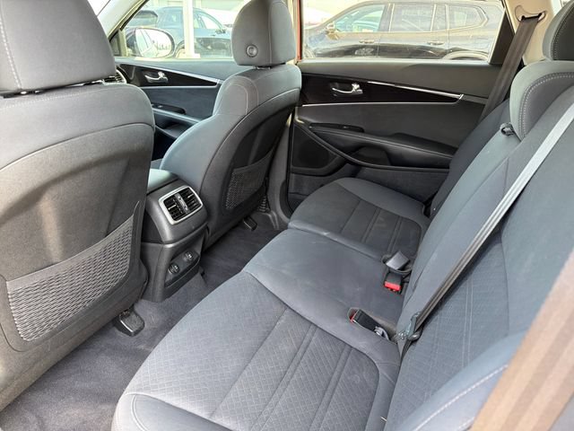 Used 2020 Kia Sorento LX AWD/4WD image 21