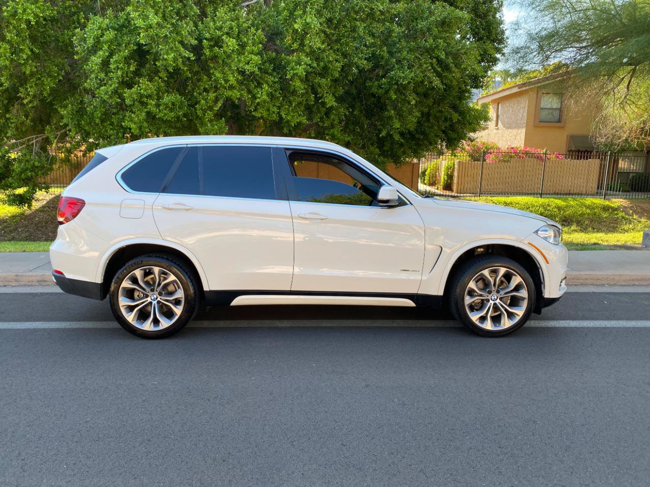 Used 2014 BMW X5 xDrive35i AWD/4WD image 4