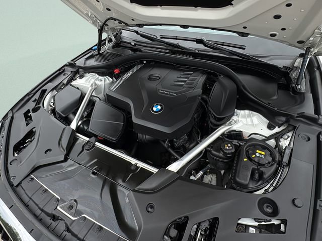 Used 2023 BMW 530i xDrive AWD/4WD image 35