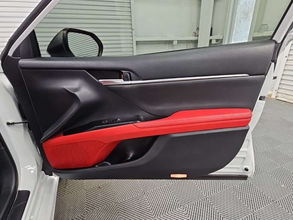 Used 2019 Toyota Camry XSE w/ Navigation Package FWD image 42