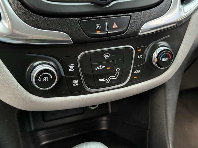 Used 2022 Chevrolet Equinox LS w/ LS Convenience Package FWD image 18