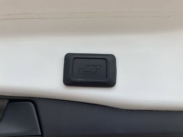 Certified 2023 Toyota RAV4 XLE w/ Convenience Package AWD/4WD image 5