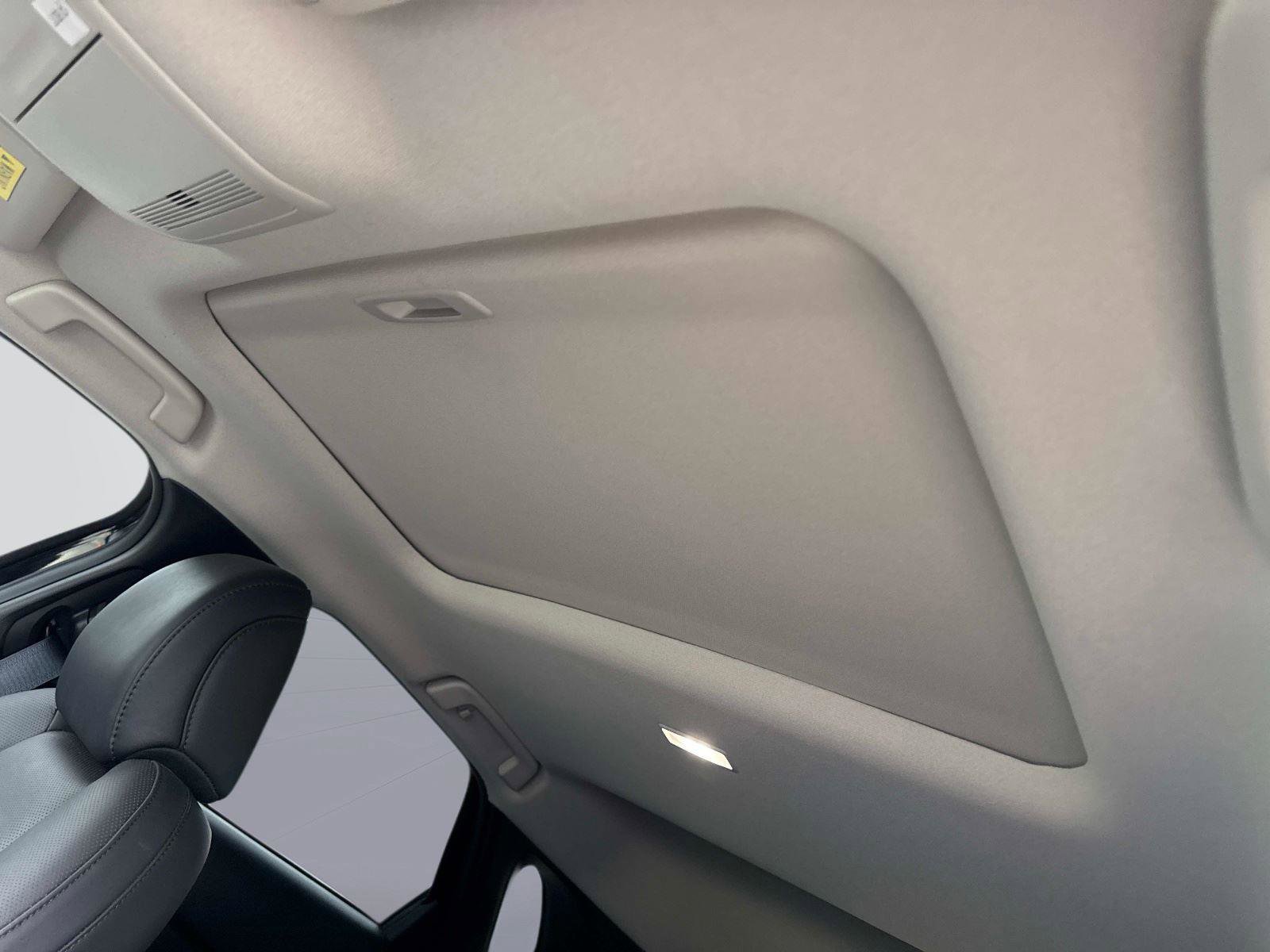 Certified 2023 MAZDA CX-30 AWD 2.5 S w/ Premium Package image 34