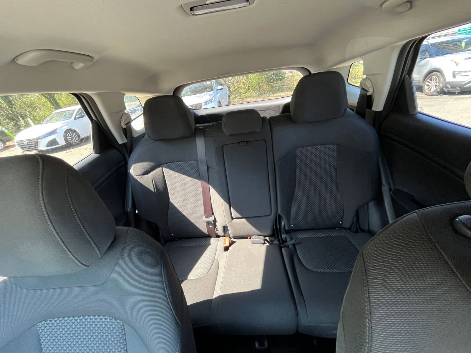 Used 2025 Kia Sportage LX image 37