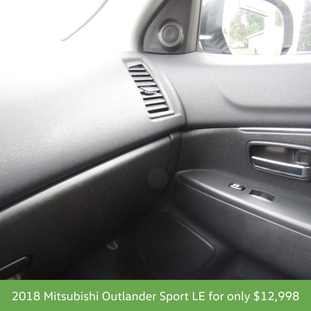Used 2018 Mitsubishi Outlander Sport LE AWD/4WD image 28