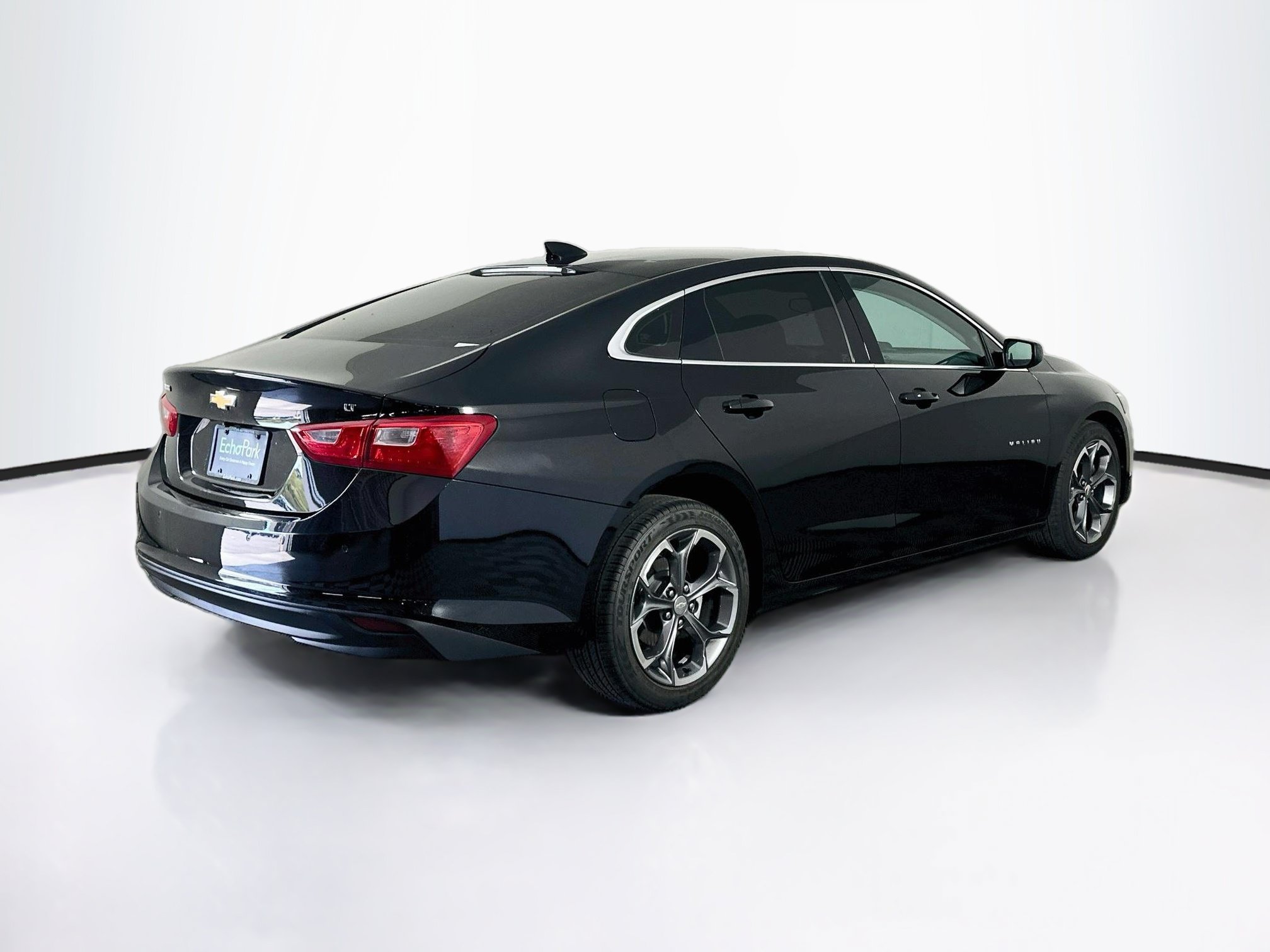 Used 2024 Chevrolet Malibu LT FWD image 9