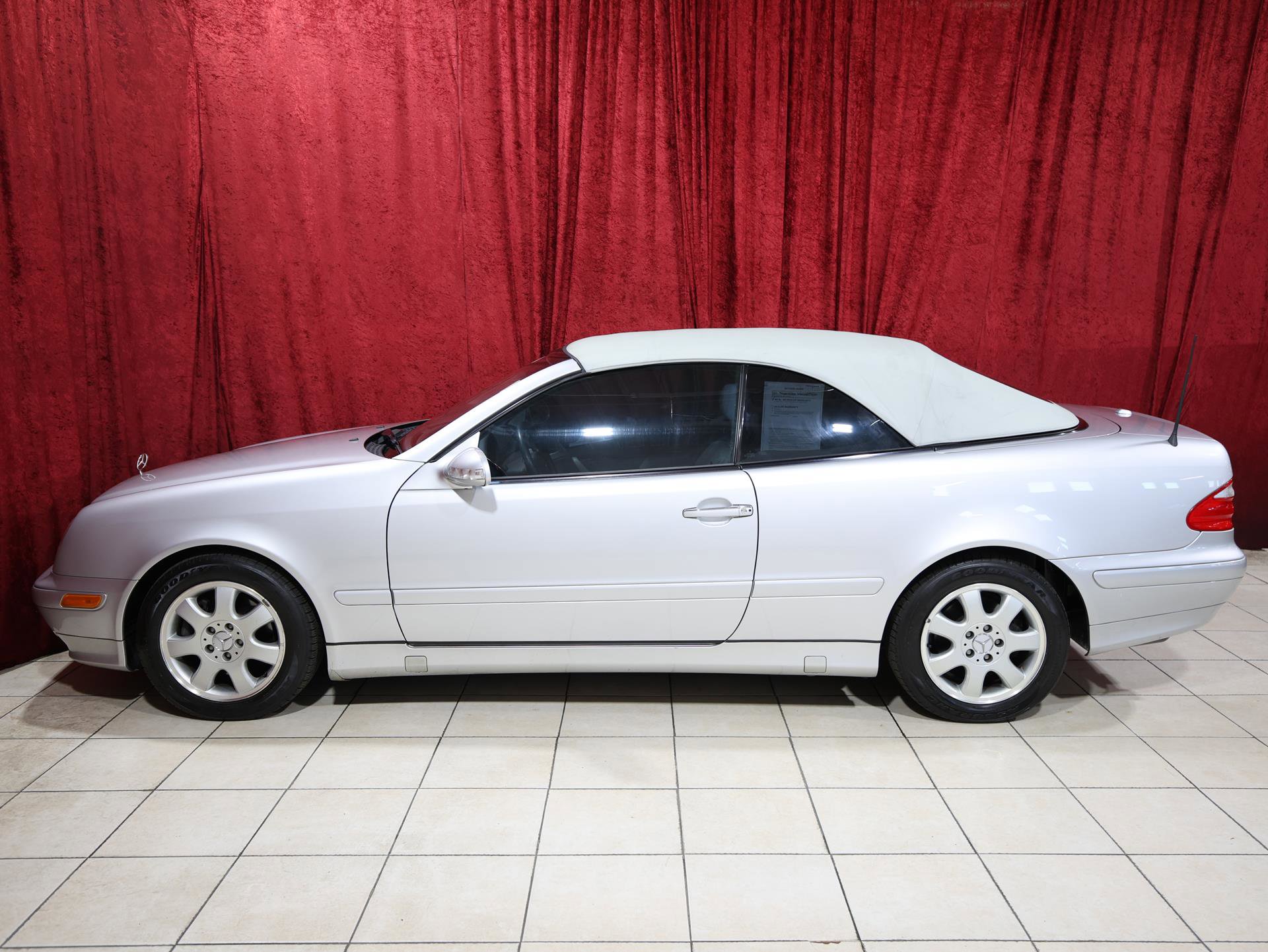 Used 2003 Mercedes-Benz CLK 320 Cabriolet image 4