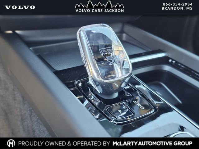 New 2026 Volvo XC60 B5 Plus w/ Protection Package Premier image 24