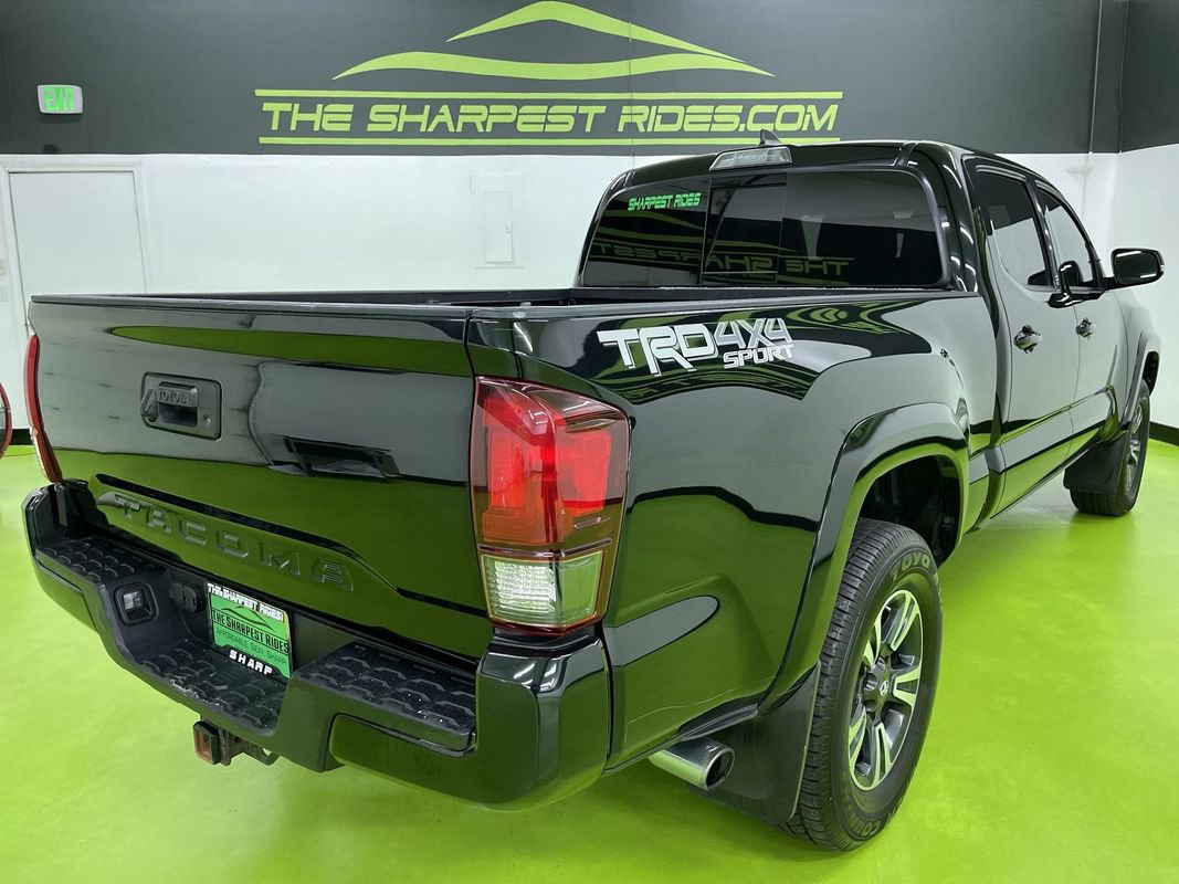 Used 2019 Toyota Tacoma TRD Sport image 10
