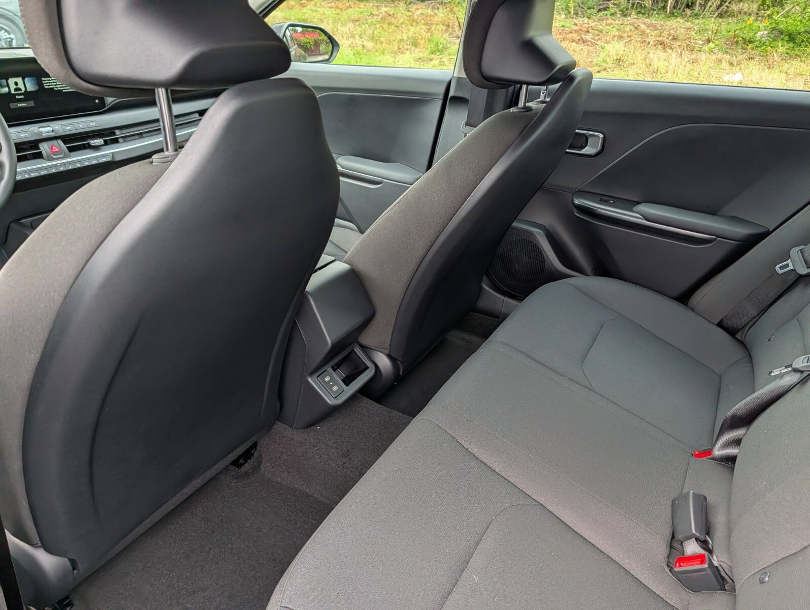 New 2026 Kia K4 FWD image 25