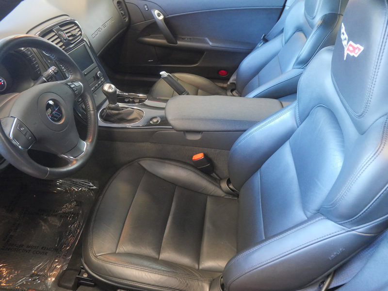 Used 2012 Chevrolet Corvette Grand Sport w/ 3LT Preferred Equipment Group image 10