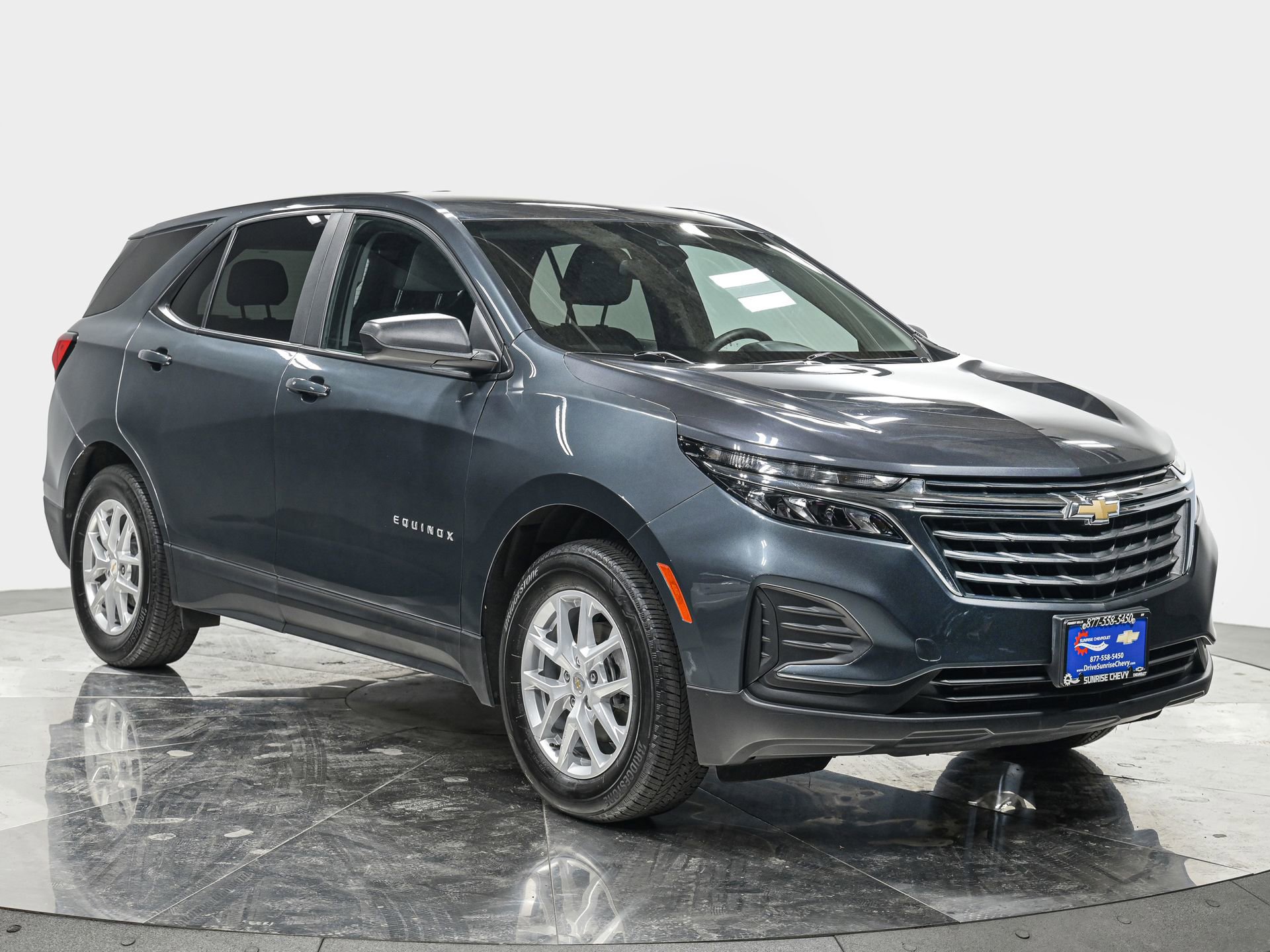 Used 2022 Chevrolet Equinox LS w/ LS Convenience Package image 11