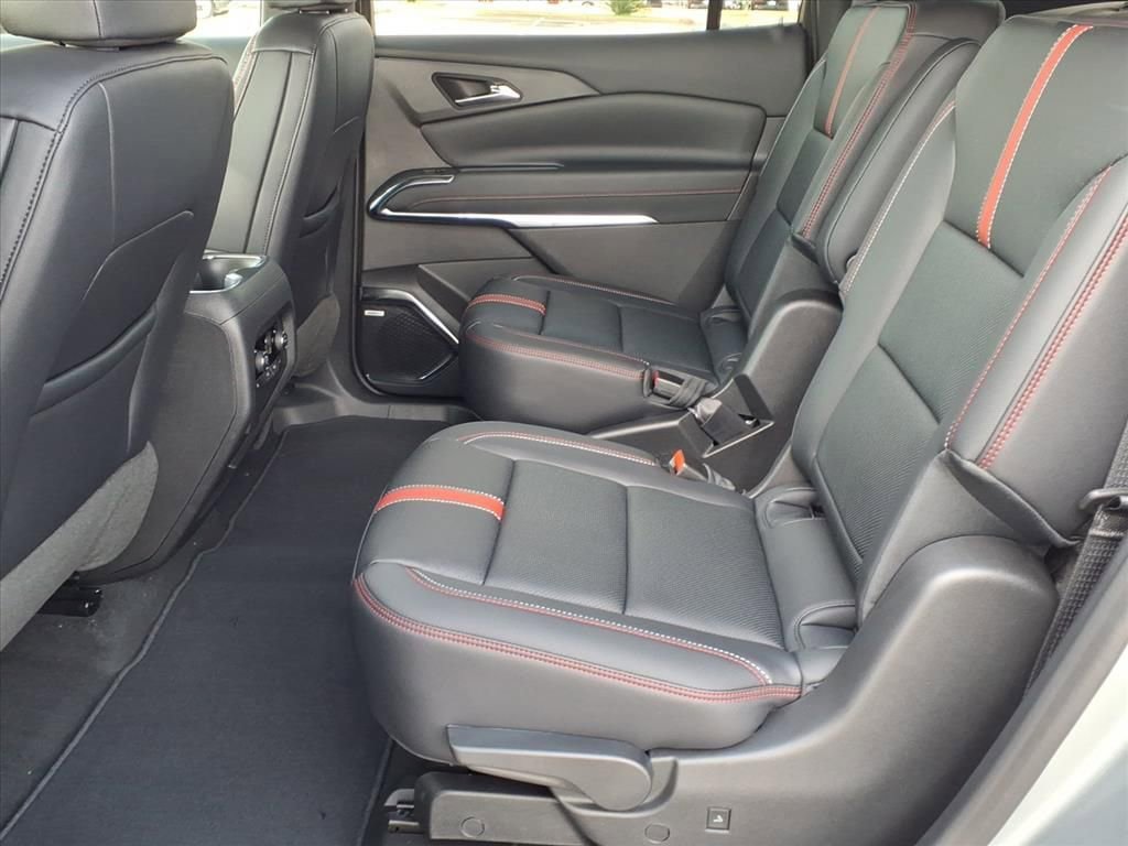 New 2026 Chevrolet Traverse RS FWD image 17