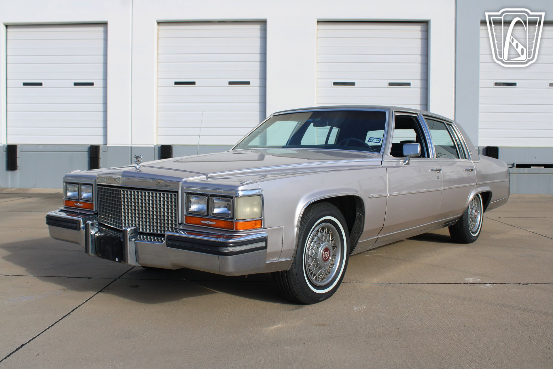 Used 1987 Cadillac Brougham image 4