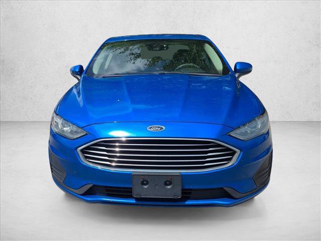 Used 2019 Ford Fusion SE FWD image 2
