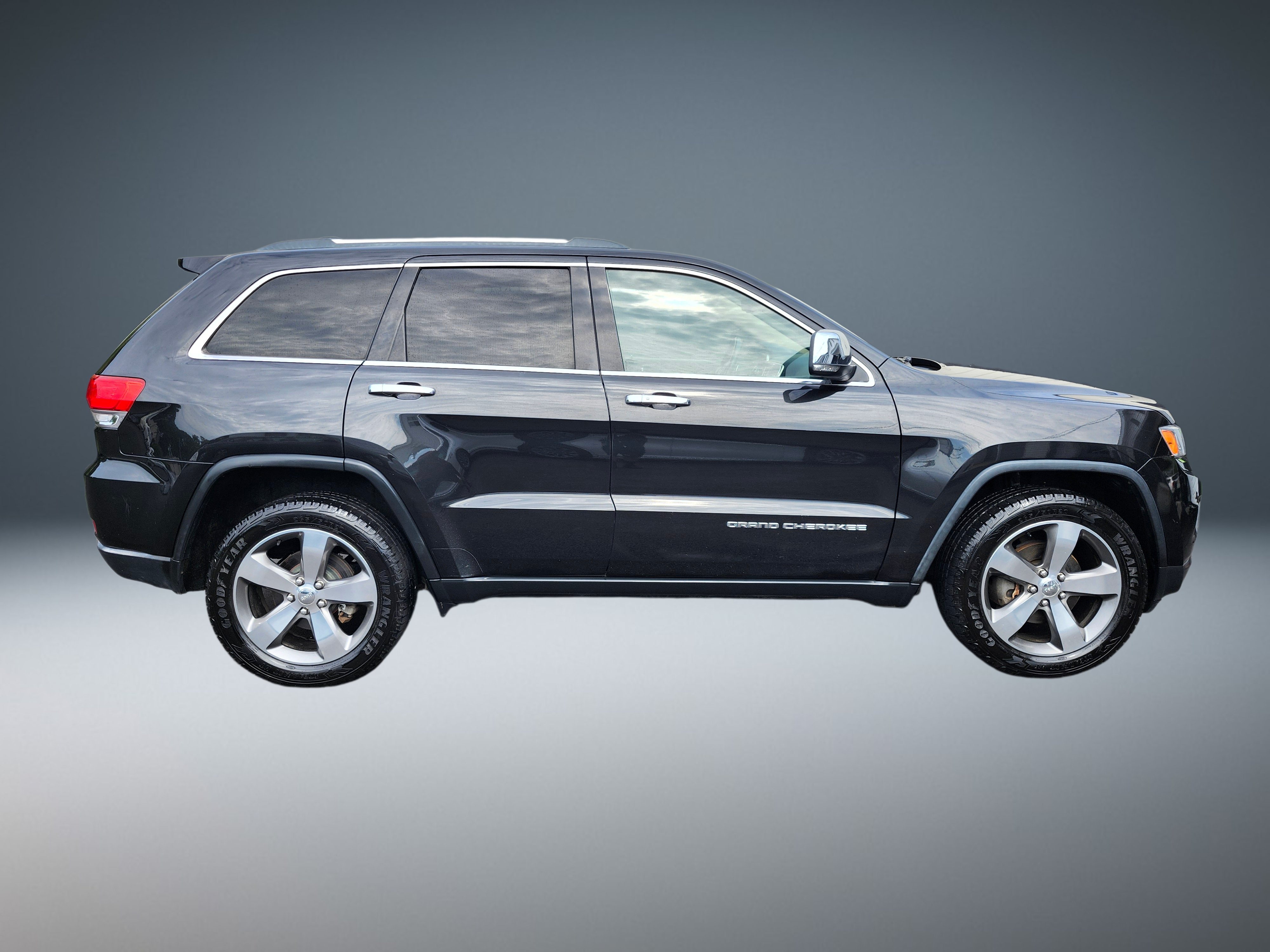 Used 2014 Jeep Grand Cherokee Limited AWD/4WD image 2