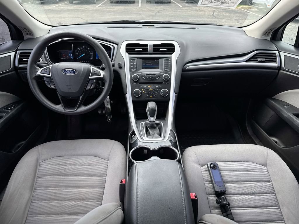 Used 2016 Ford Fusion S image 10